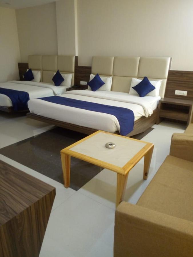 Mnr Resort Pipariā Екстериор снимка